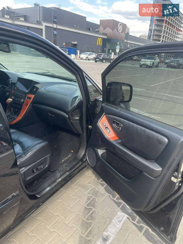 Внедорожник / Кроссовер Lexus RX 2000 в Киеве