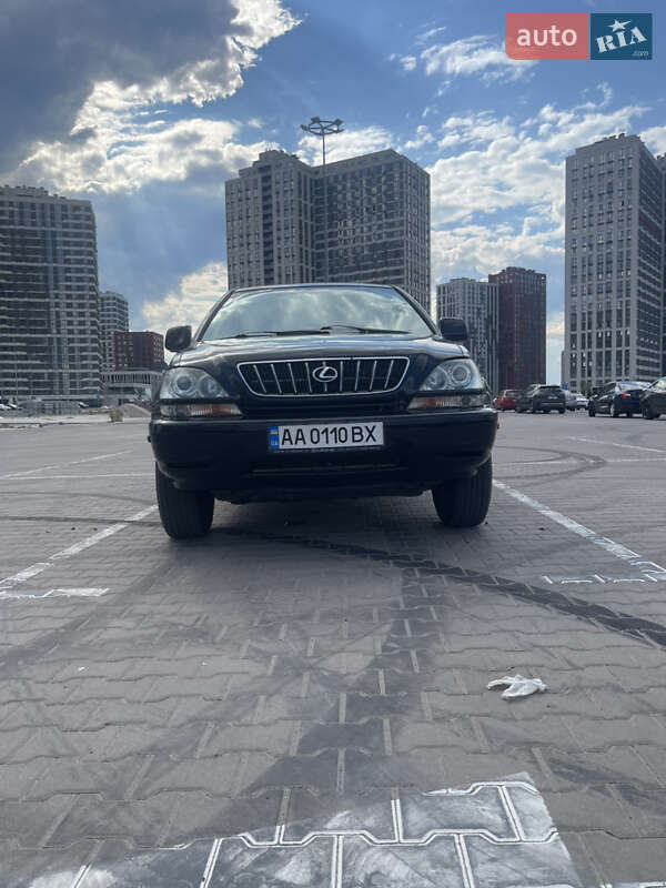 Внедорожник / Кроссовер Lexus RX 2000 в Киеве
