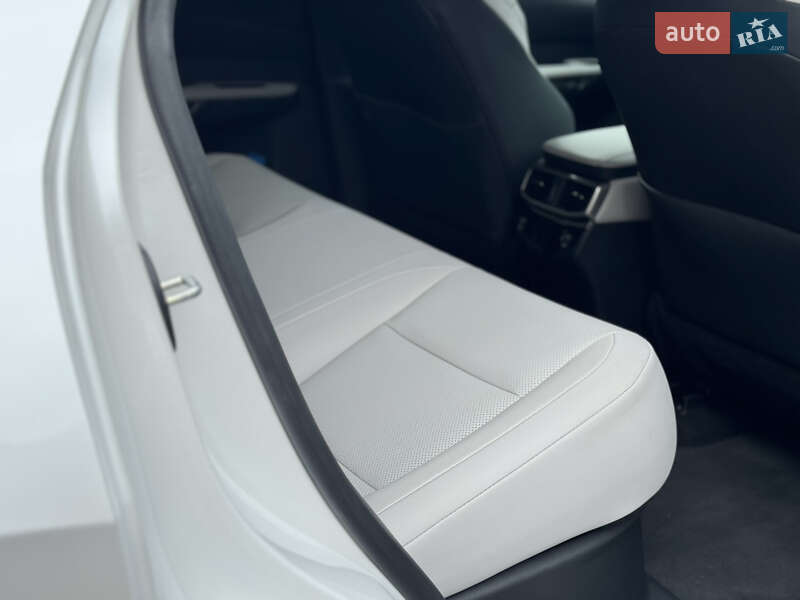 Внедорожник / Кроссовер Lexus RX 2024 в Киеве