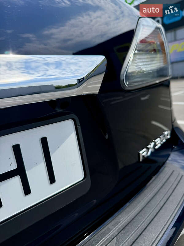 Внедорожник / Кроссовер Lexus RX 2009 в Полтаве