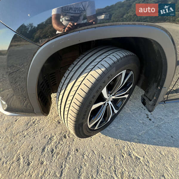 Внедорожник / Кроссовер Lexus RX 2017 в Арцизе