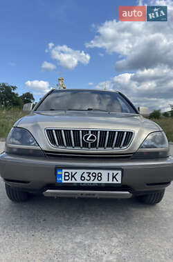 Внедорожник / Кроссовер Lexus RX 2002 в Вараше