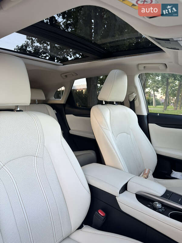 Внедорожник / Кроссовер Lexus RX 2021 в Киеве