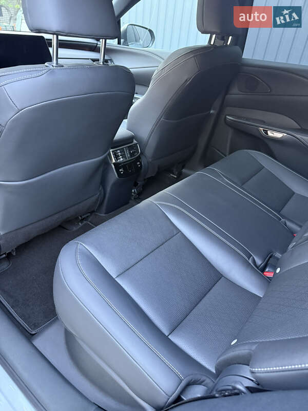 Позашляховик / Кросовер Lexus RX 2023 в Дніпрі фото 28 Позашляховик / Кросовер Lexus RX 2023 в Дніпрі