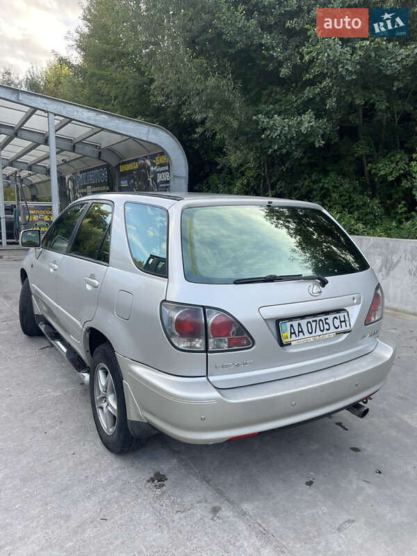 Внедорожник / Кроссовер Lexus RX 2002 в Киеве