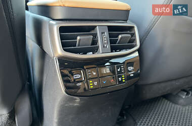 Внедорожник / Кроссовер Lexus RX 2023 в 