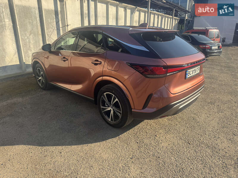 Внедорожник / Кроссовер Lexus RX 2023 в Сколе фото 2 Внедорожник / Кроссовер Lexus RX 2023 в Сколе