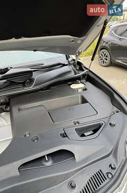 Внедорожник / Кроссовер Lexus RX 2010 в 