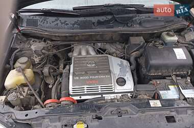 Внедорожник / Кроссовер Lexus RX 2002 в 