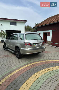 Внедорожник / Кроссовер Lexus RX 2001 в 