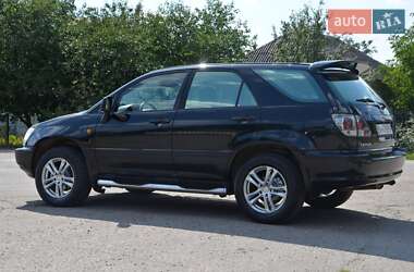 Внедорожник / Кроссовер Lexus RX 2000 в 