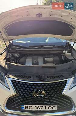 Внедорожник / Кроссовер Lexus RX 2021 в 