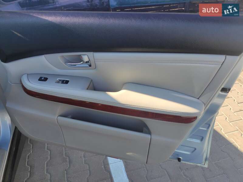 Внедорожник / Кроссовер Lexus RX 2004 в Киеве