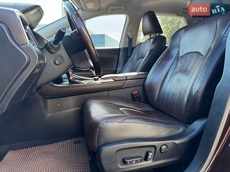 Внедорожник / Кроссовер Lexus RX 2016 в Киеве фото 32 Внедорожник / Кроссовер Lexus RX 2016 в Киеве