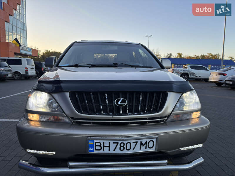 Внедорожник / Кроссовер Lexus RX 1999 в Одессе