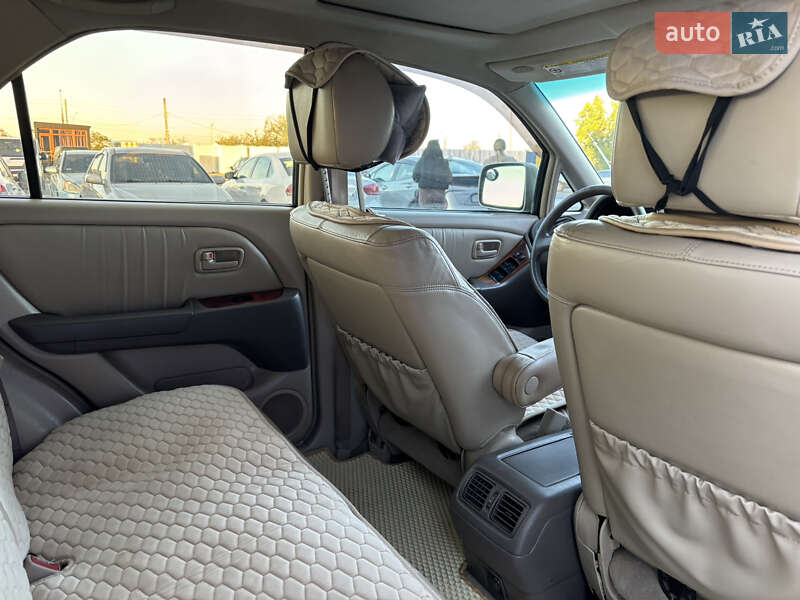 Внедорожник / Кроссовер Lexus RX 1999 в Одессе