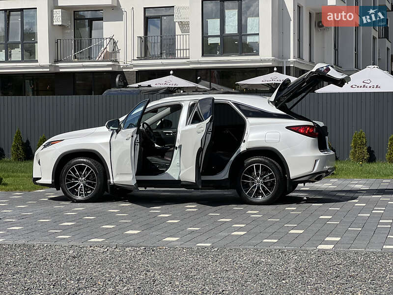 Внедорожник / Кроссовер Lexus RX 2017 в Ужгороде