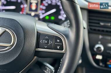 Внедорожник / Кроссовер Lexus RX 2016 в 
