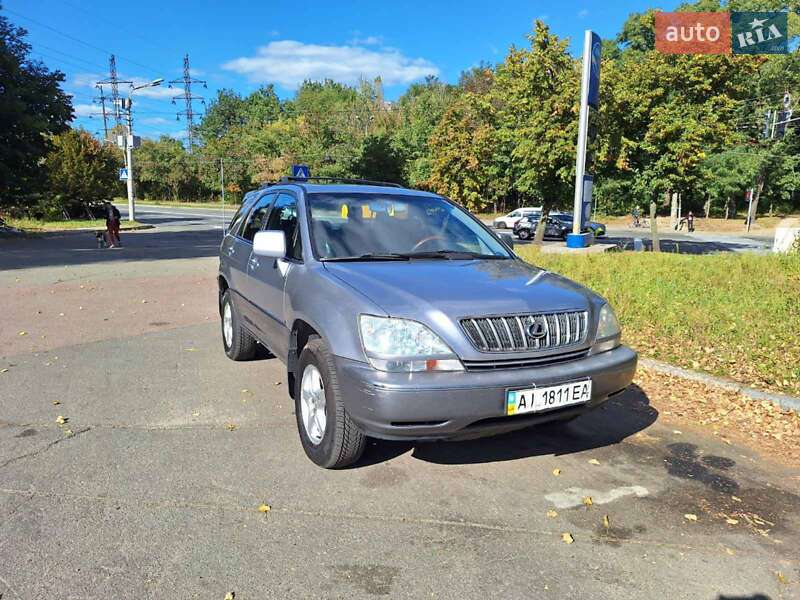 Внедорожник / Кроссовер Lexus RX 2002 в Киеве