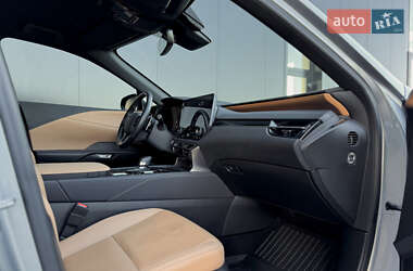 Внедорожник / Кроссовер Lexus RX 2023 в 