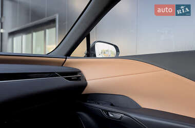 Внедорожник / Кроссовер Lexus RX 2023 в 