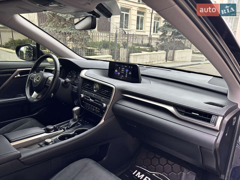 Позашляховик / Кросовер Lexus RX 2018 в Києві