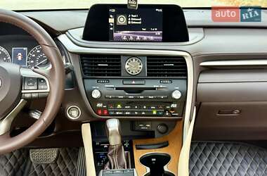 Внедорожник / Кроссовер Lexus RX 2019 в 