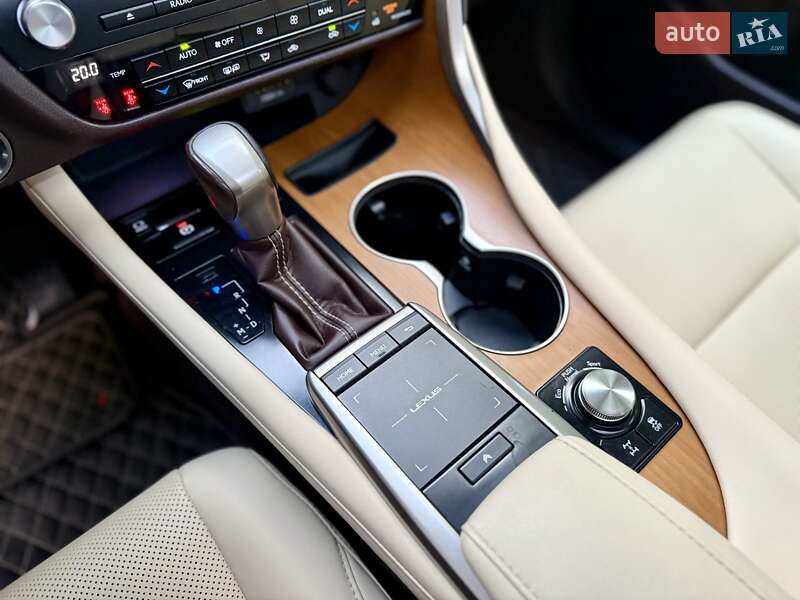 Внедорожник / Кроссовер Lexus RX 2019 в Днепре фото 33 Внедорожник / Кроссовер Lexus RX 2019 в Днепре
