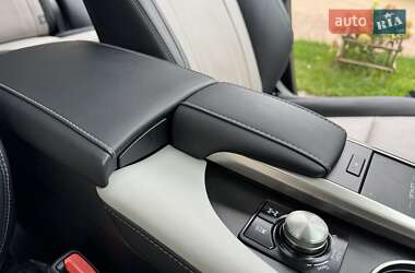 Внедорожник / Кроссовер Lexus RX 2021 в 