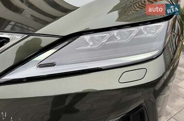Внедорожник / Кроссовер Lexus RX 2021 в 