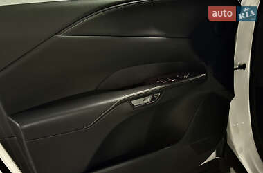 Позашляховик / Кросовер Lexus RX 2023 в  фото 23 Позашляховик / Кросовер Lexus RX 2023 в