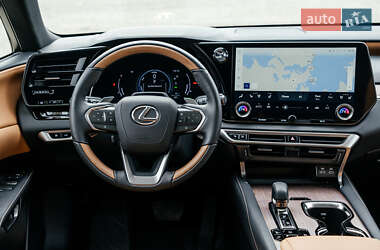 Внедорожник / Кроссовер Lexus RX 2024 в 