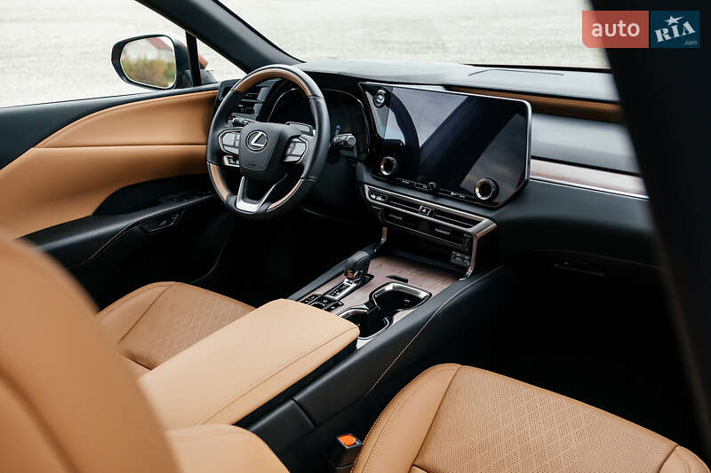 Внедорожник / Кроссовер Lexus RX 2024 в Тернополе