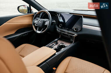 Внедорожник / Кроссовер Lexus RX 2024 в 