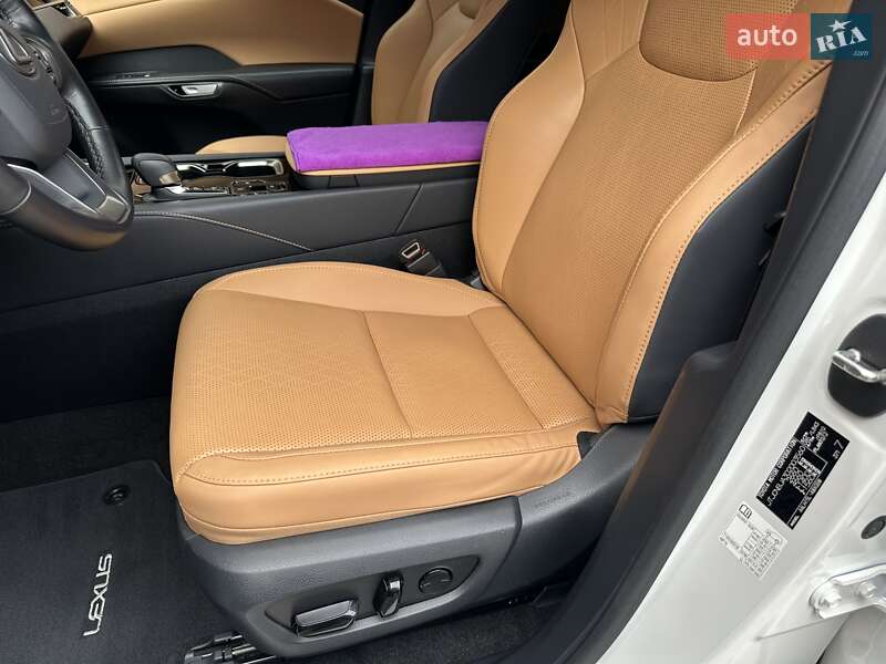 Внедорожник / Кроссовер Lexus RX 2023 в Киеве фото 28 Внедорожник / Кроссовер Lexus RX 2023 в Киеве