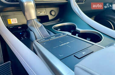 Позашляховик / Кросовер Lexus RX 2022 в 