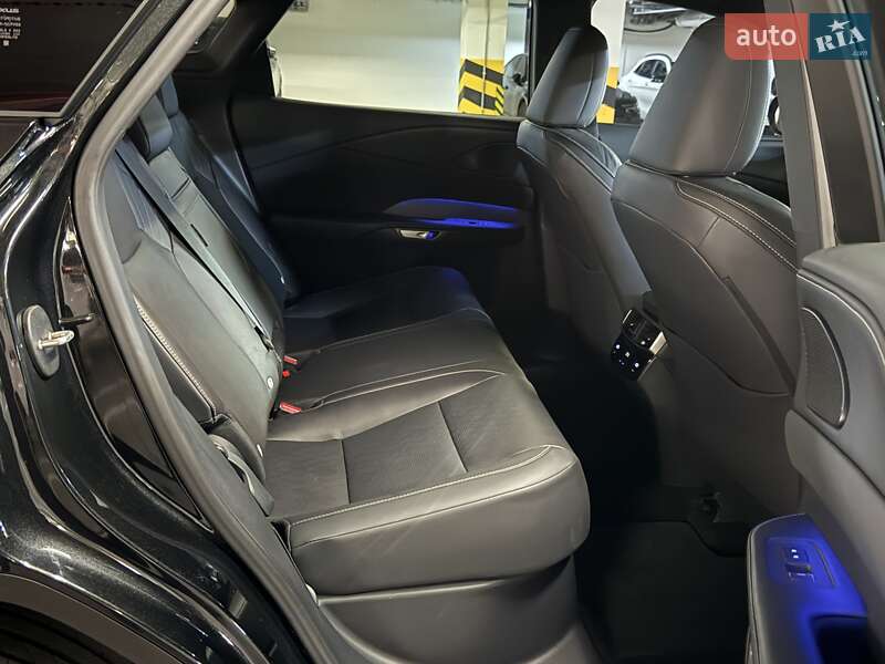 Позашляховик / Кросовер Lexus RX 2024 в Києві