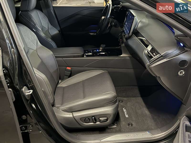 Позашляховик / Кросовер Lexus RX 2024 в Києві