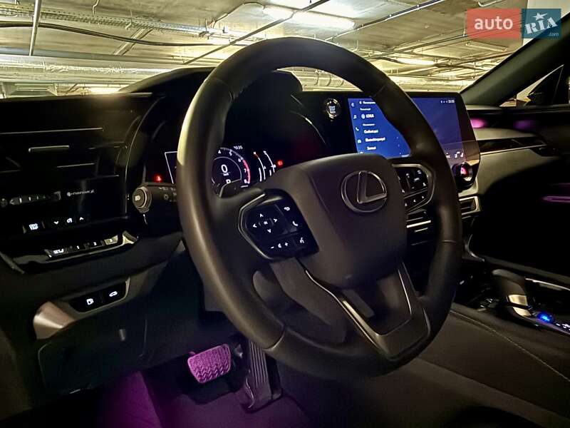 Позашляховик / Кросовер Lexus RX 2024 в Києві