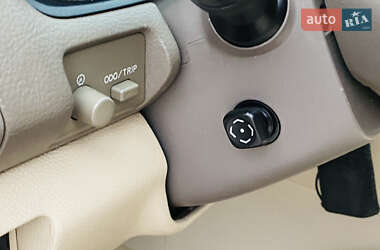 Внедорожник / Кроссовер Lexus RX 2005 в 