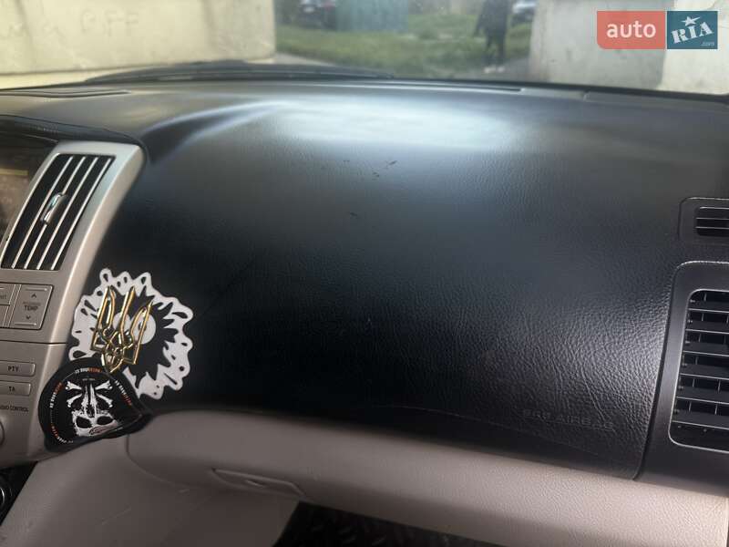 Внедорожник / Кроссовер Lexus RX 2005 в Черноморске фото 7 Внедорожник / Кроссовер Lexus RX 2005 в Черноморске