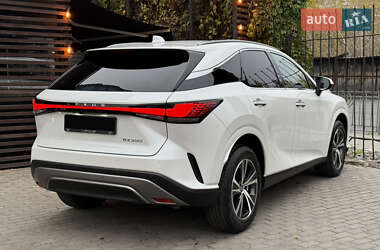 Позашляховик / Кросовер Lexus RX 2023 в  фото 8 Позашляховик / Кросовер Lexus RX 2023 в