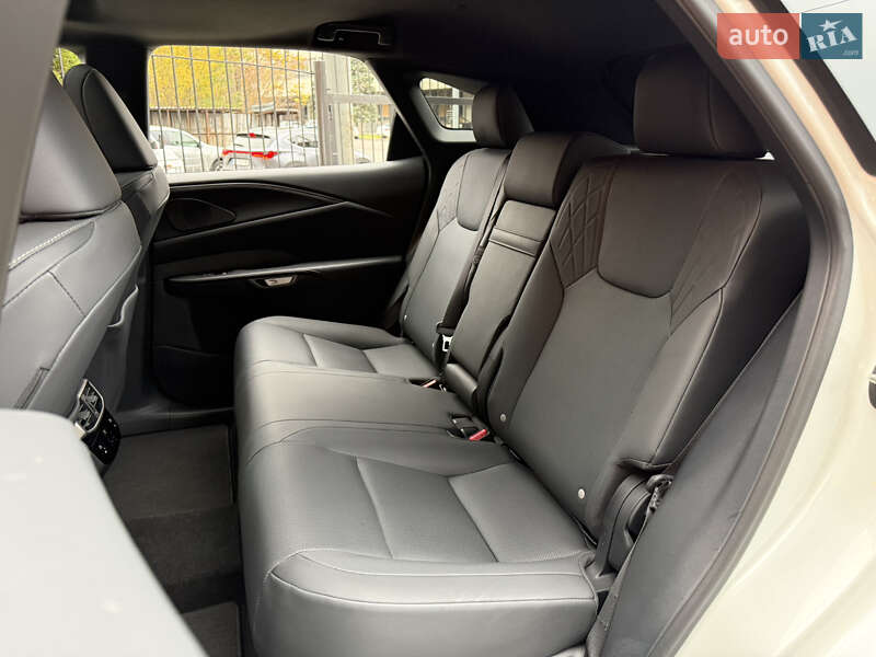 Внедорожник / Кроссовер Lexus RX 2023 в Киеве фото 11 Внедорожник / Кроссовер Lexus RX 2023 в Киеве