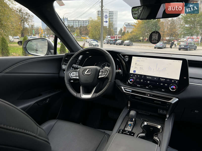 Позашляховик / Кросовер Lexus RX 2024 в Львові