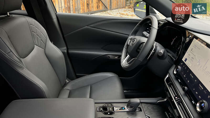 Позашляховик / Кросовер Lexus RX 2024 в Львові