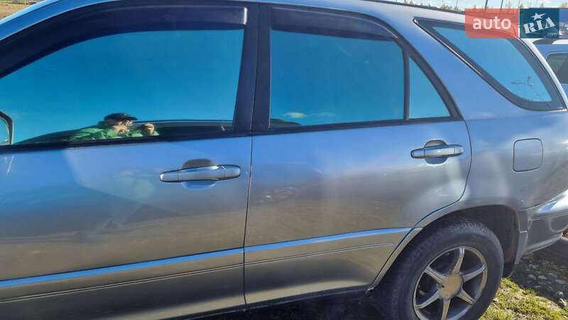 Внедорожник / Кроссовер Lexus RX 2001 в Львове
