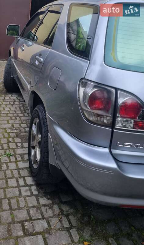 Внедорожник / Кроссовер Lexus RX 2001 в Львове