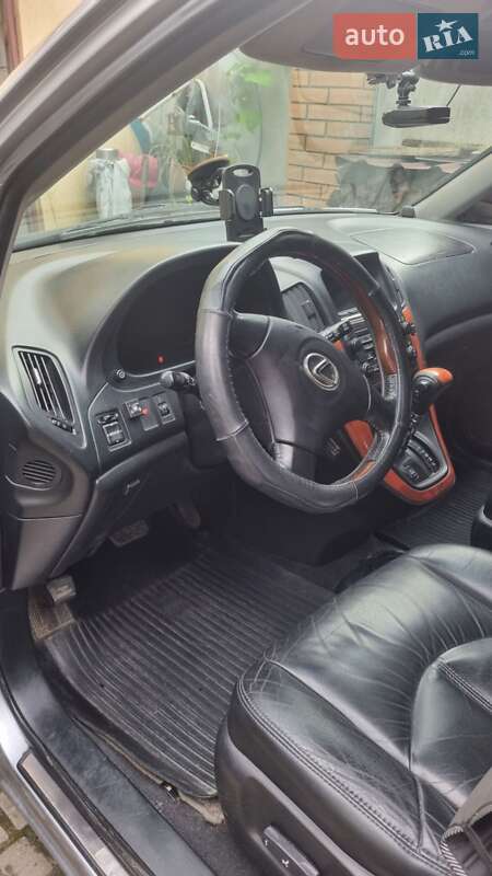 Внедорожник / Кроссовер Lexus RX 2001 в Львове