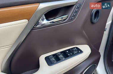Позашляховик / Кросовер Lexus RX 2016 в  фото 12 Позашляховик / Кросовер Lexus RX 2016 в