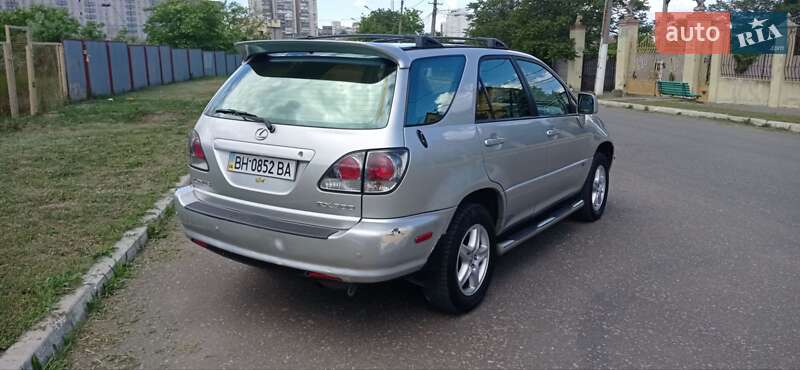 Позашляховик / Кросовер Lexus RX 2002 в Чорноморську
